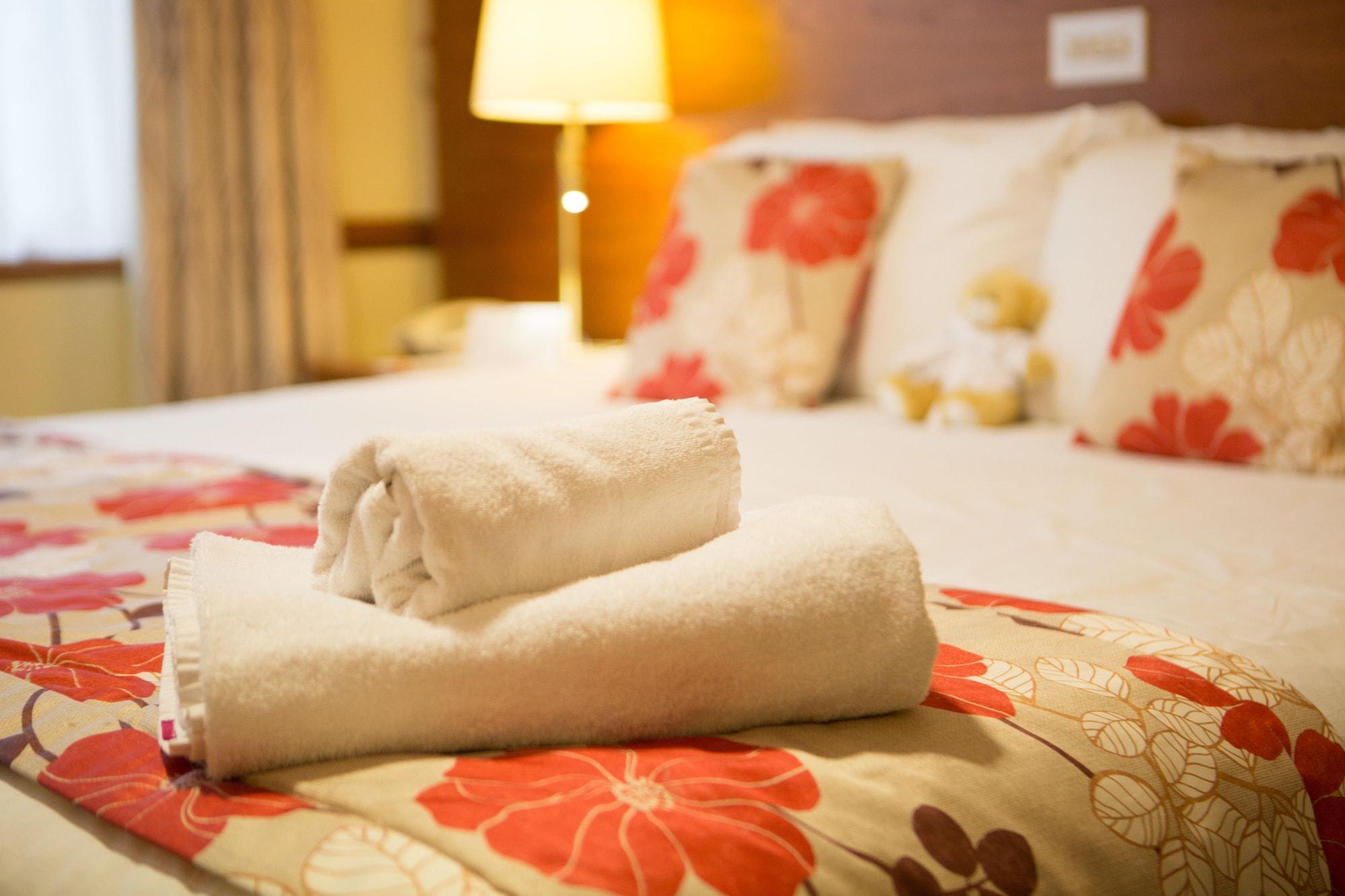 Best Western Gables Hotel Falfield Εξωτερικό φωτογραφία