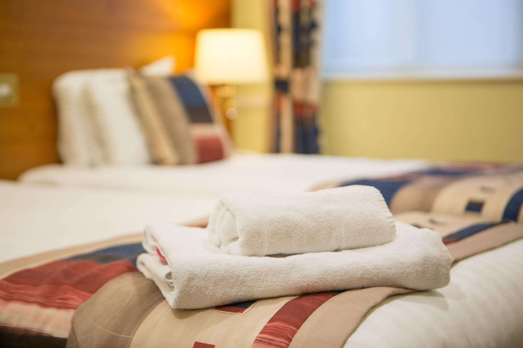 Best Western Gables Hotel Falfield Εξωτερικό φωτογραφία