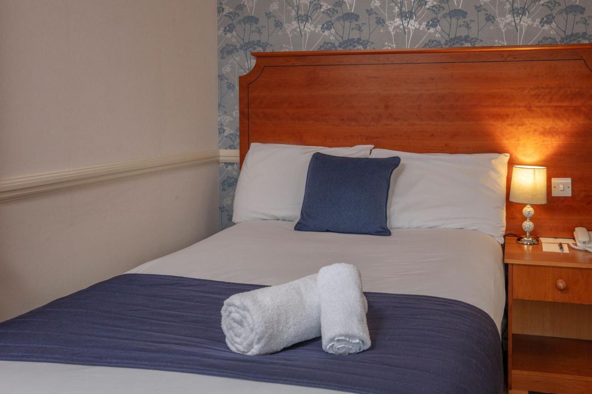 Best Western Gables Hotel Falfield Εξωτερικό φωτογραφία