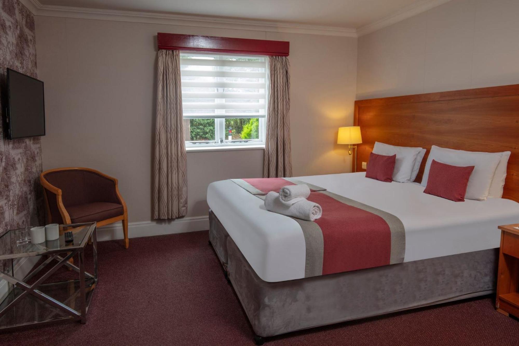 Best Western Gables Hotel Falfield Εξωτερικό φωτογραφία